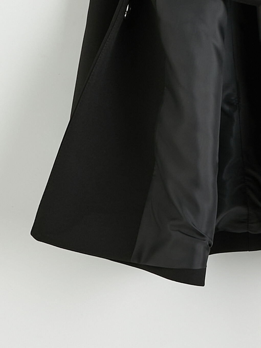 Siyah V Yaka Kemerli Kadın Blazer Ceket-5