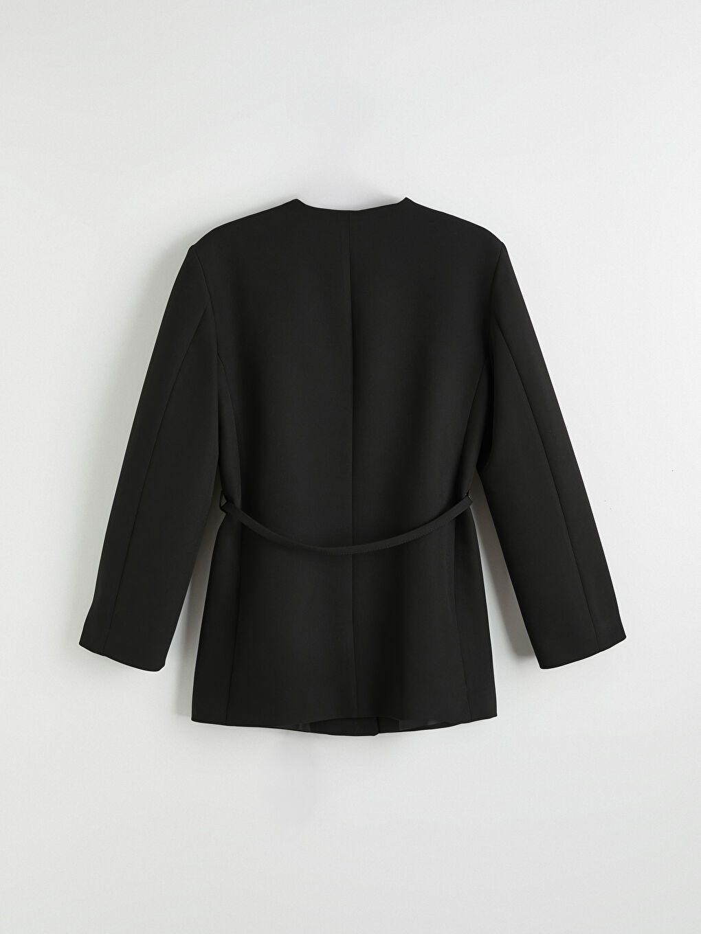 Siyah V Yaka Kemerli Kadın Blazer Ceket-6