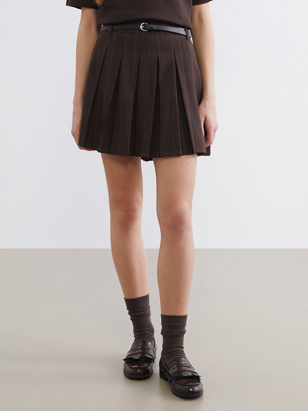 تەنورە قاوه‌یی ژن-1