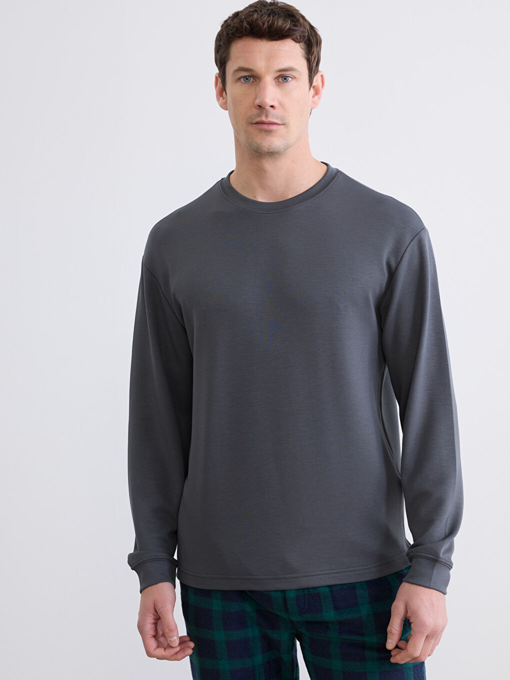 Antrasit Bisiklet Yaka Kabartma Detaylı Erkek Pijama Üstü