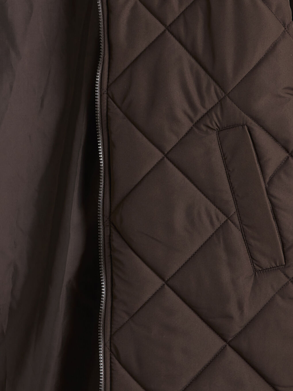 Kahverengi Kapüşonlu Kapitone Kadın Şişme Mont-6