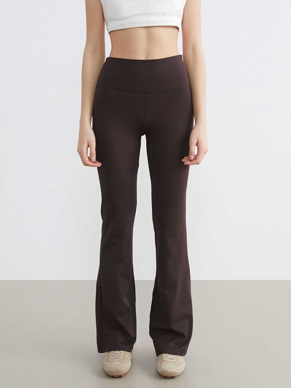 پانتۆڵە درێژە گەشەدارەکانی ژنانه‌ بە کەمەر بەرز و ئێلاستیکی-1