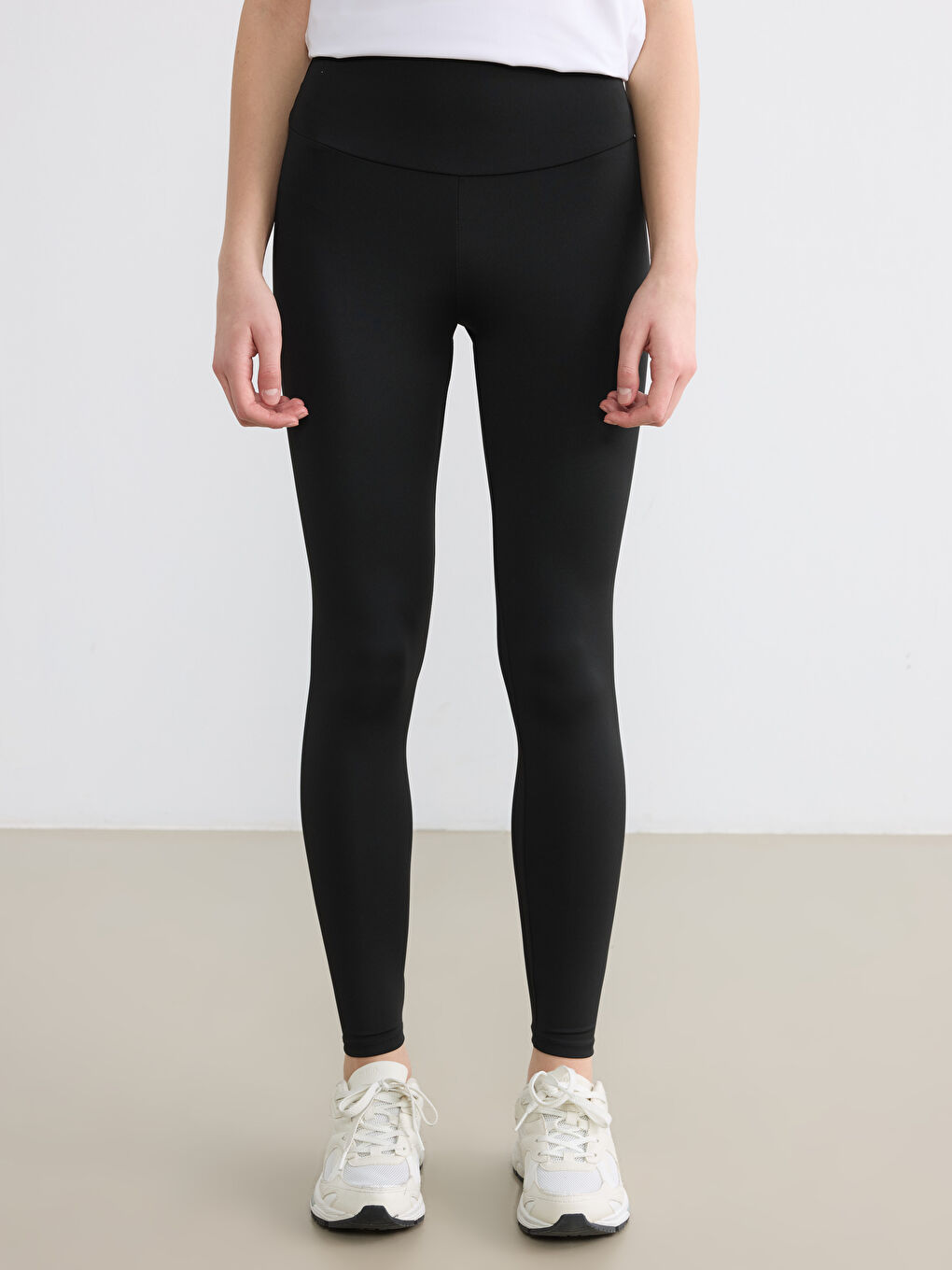 Siyah Yüksek Bel Kadın Spor Tayt	-1