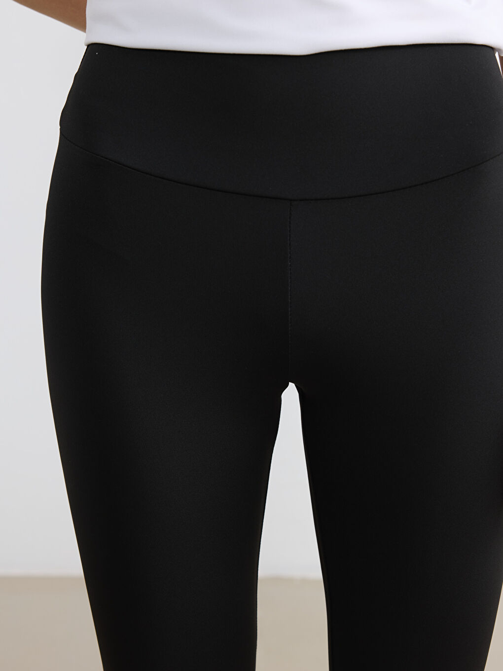 Siyah Yüksek Bel Kadın Spor Tayt	-2