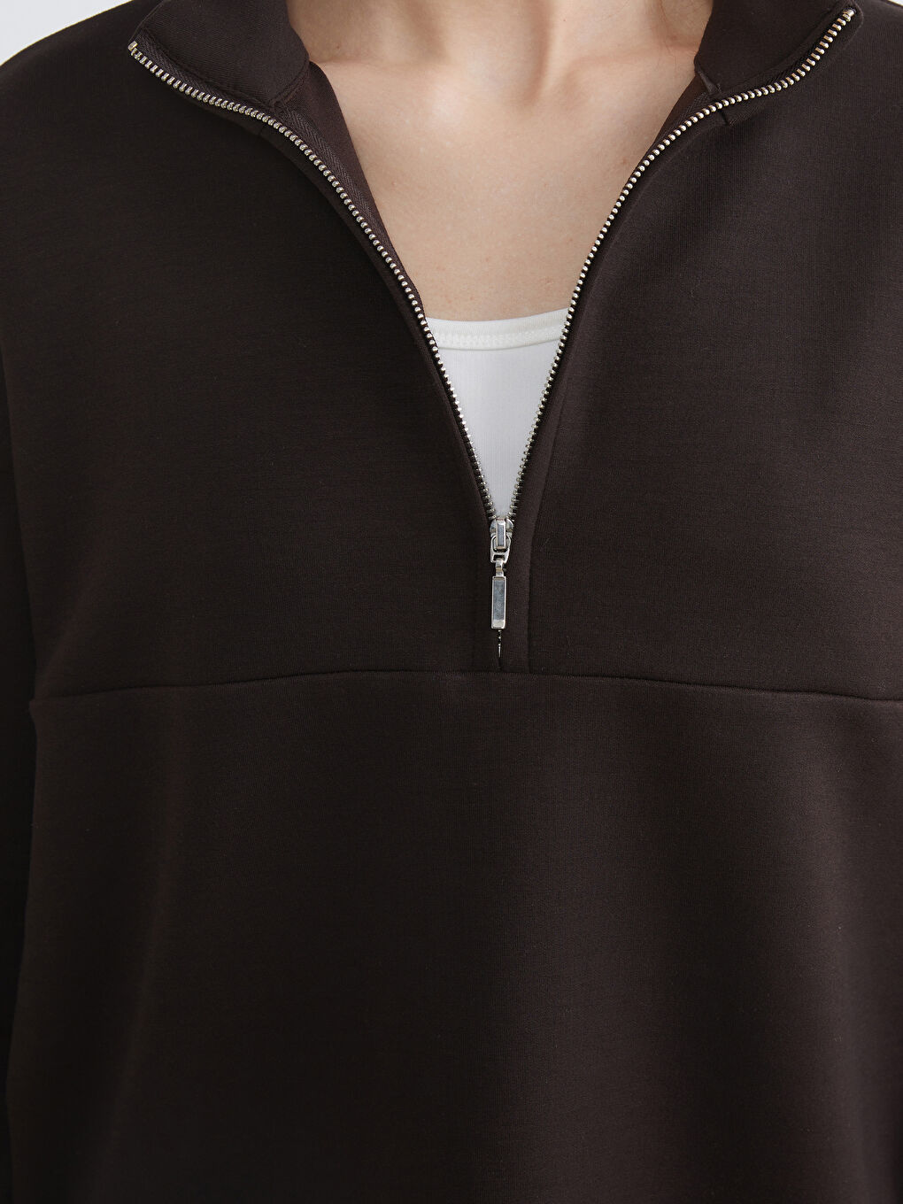 Hanorac supradimensionat pentru femei, cu guler înalt și atingere delicată.-2