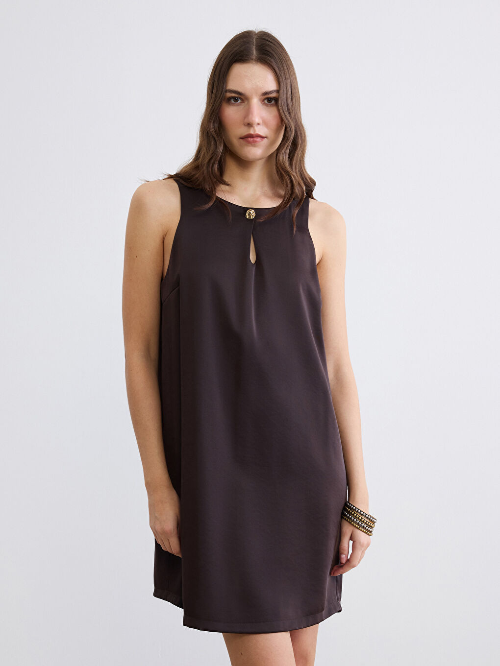 Kahverengi Bisiklet Yaka Kolsuz Mini Elbise