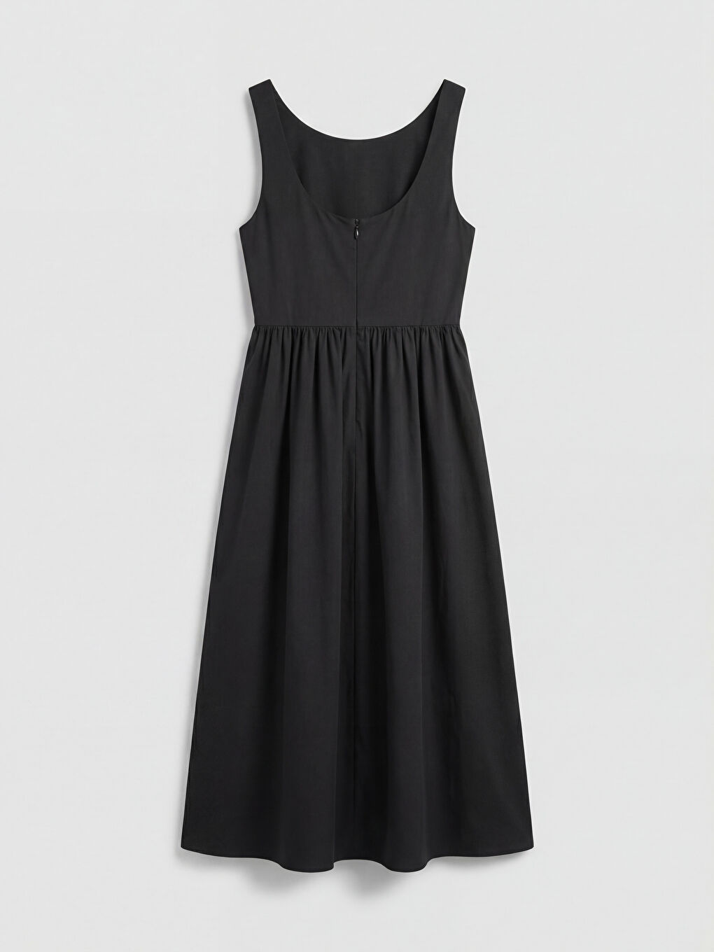 Siyah U Yaka Büzgülü Belden Oturtmalı Poplin Elbise-1