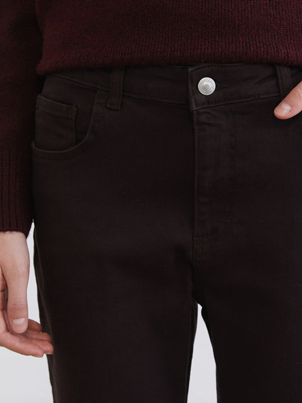 Cropped Straight Fit Women's Jeans-2