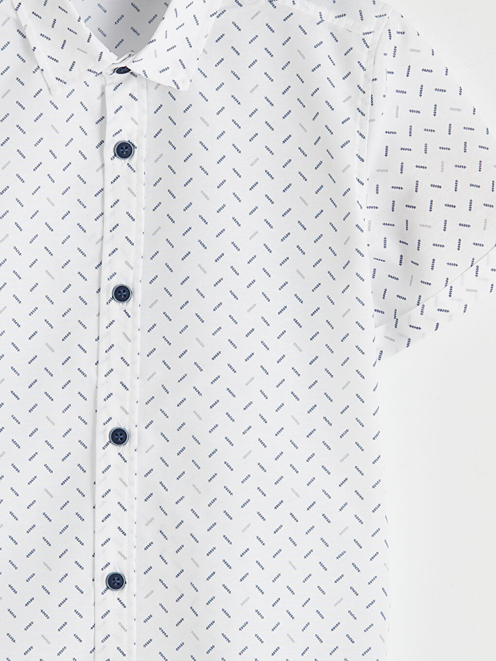 Beyaz Desenli Erkek Çocuk Gömlek-2