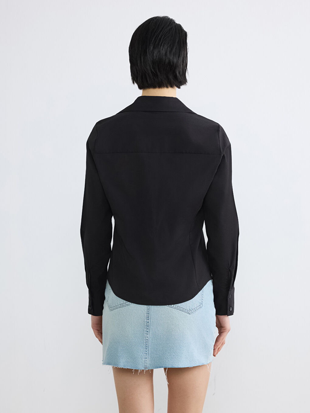 Siyah Slim Fit Kadın Gömlek-4