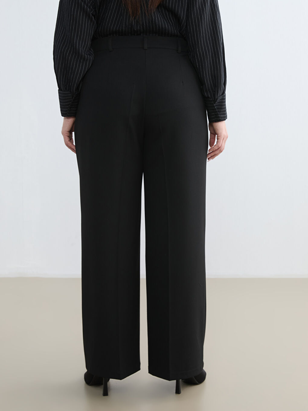 Siyah Yüksek Bel Geniş Paça Kadın Pantolon-7