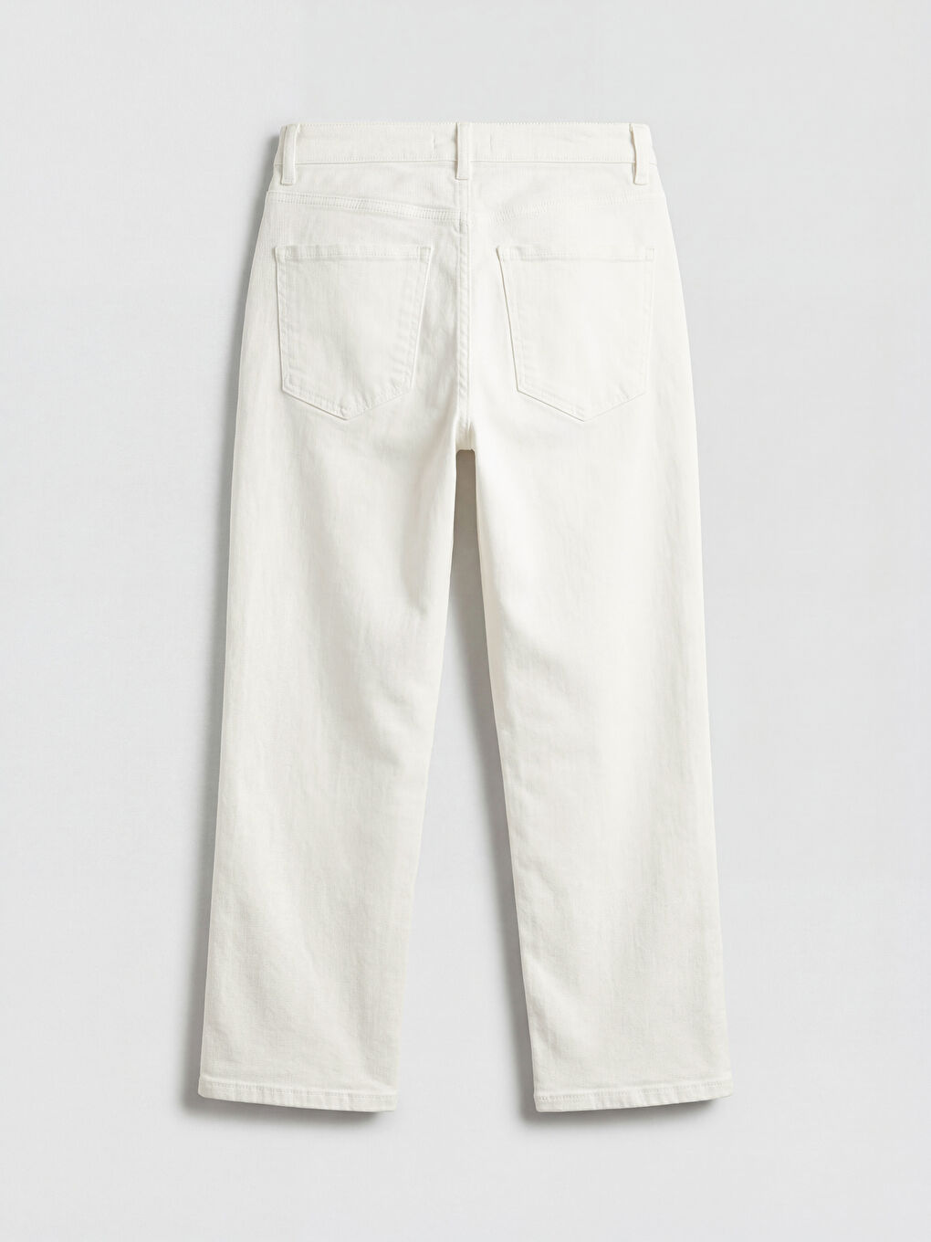 Beyaz Dar Fit Kadın Jean Kapri-1