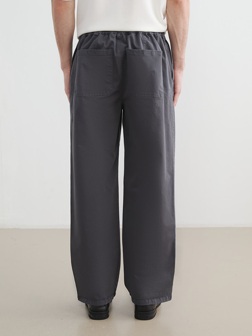 Antrasit Rahat Kalıp Gabardin Erkek Pantolon -3