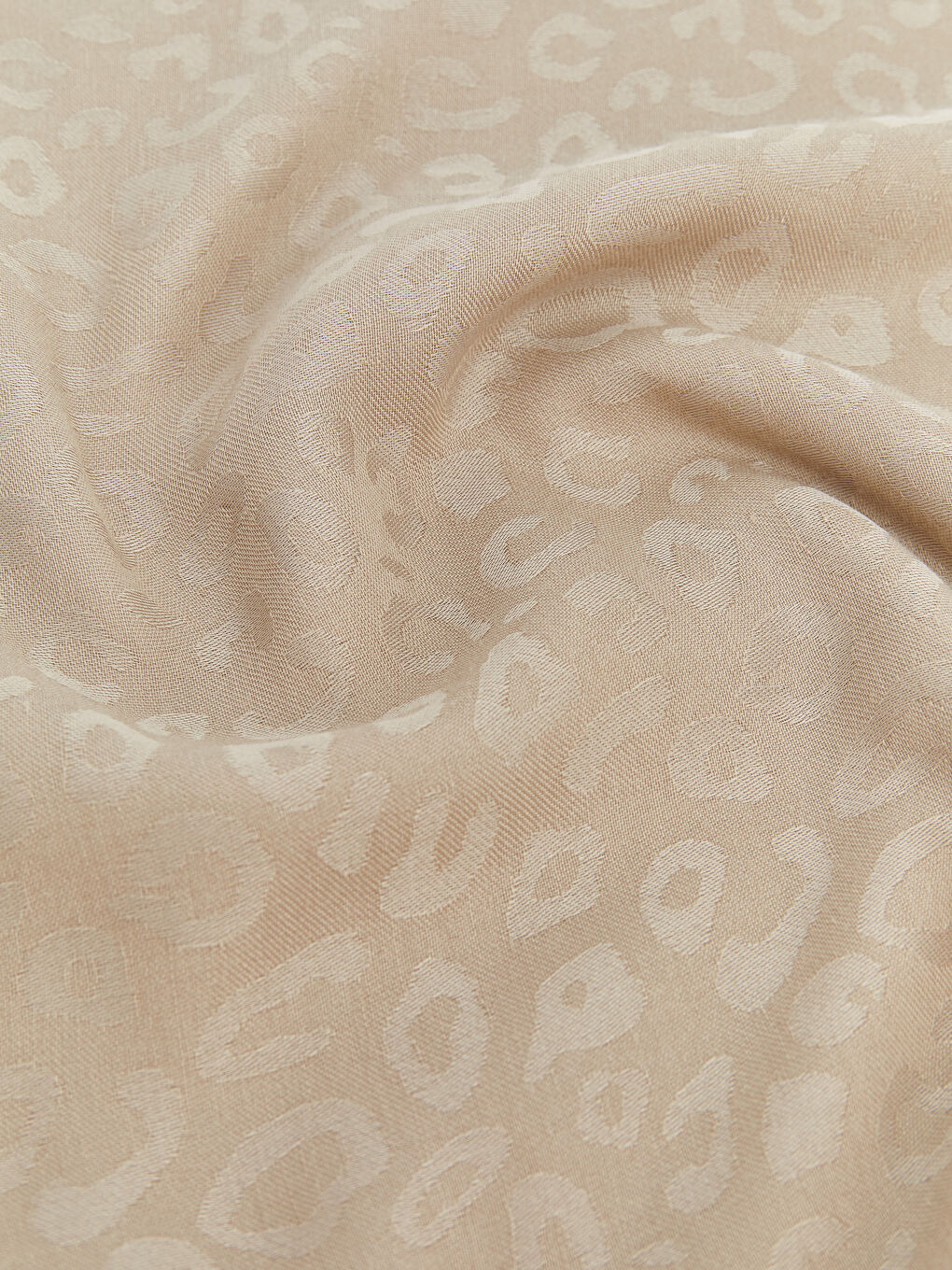 Bej Desenli Kadın Şal-2