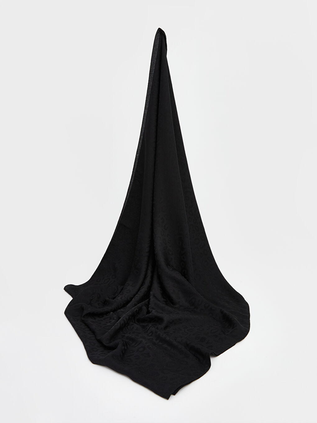 Siyah Desenli Kadın Şal