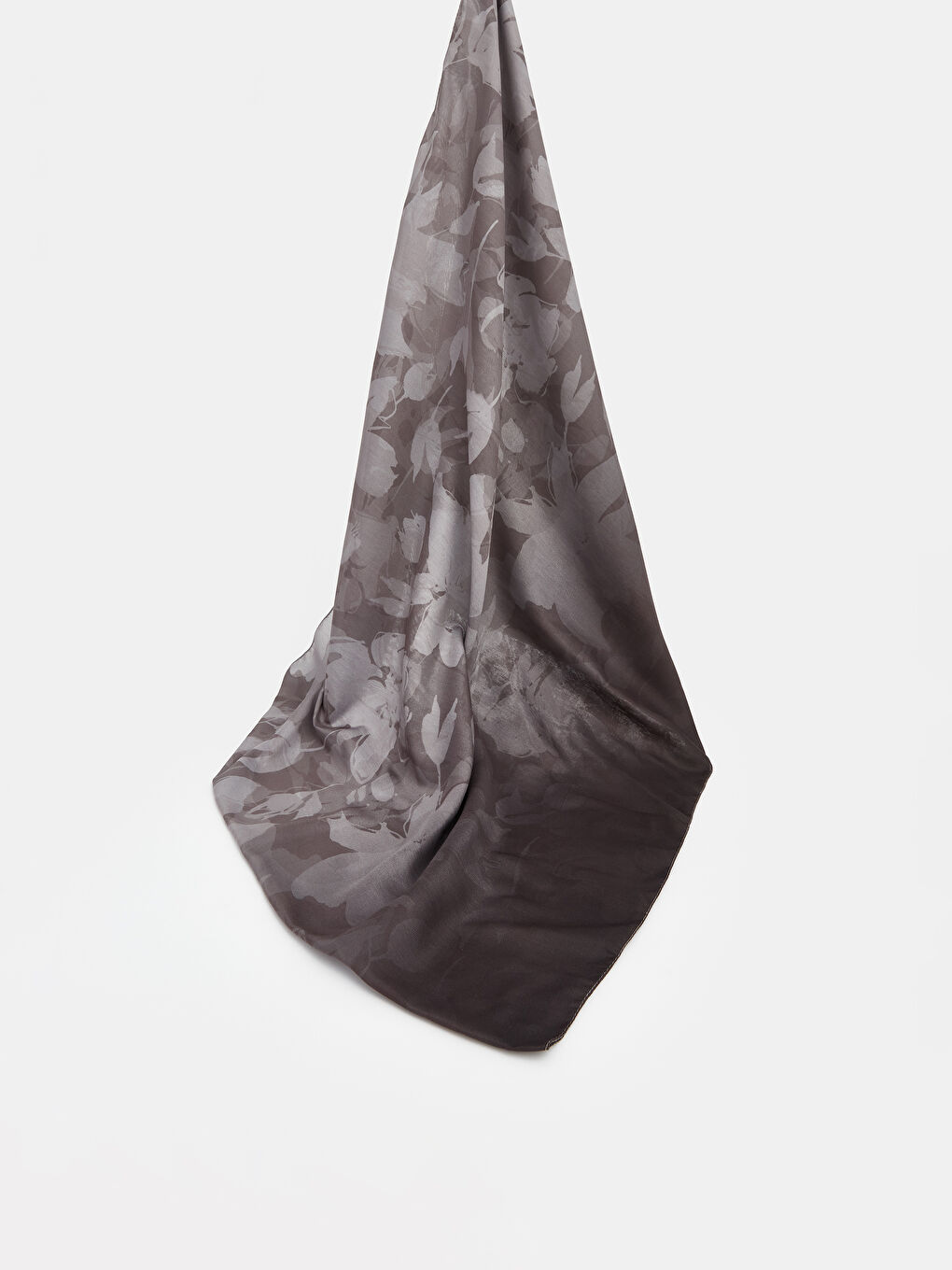 Kahverengi Desenli Kadın Şal