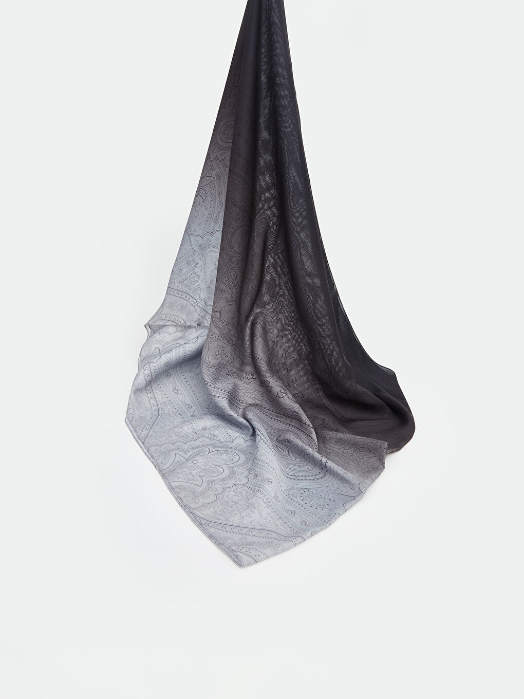 Kahverengi Desenli Kadın Şal