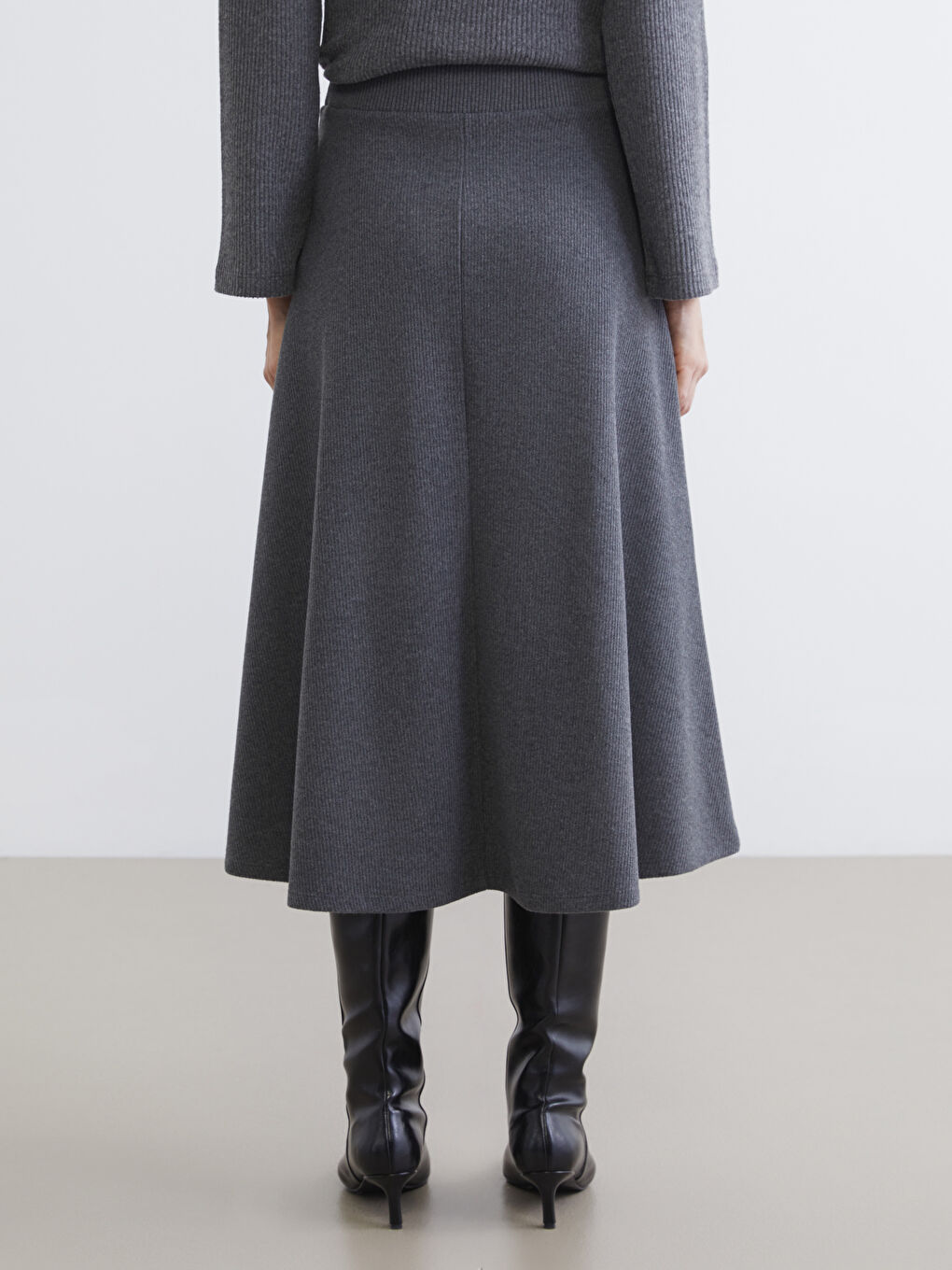 Antrasit Beli Lastikli A Kesim Triko Etek-3