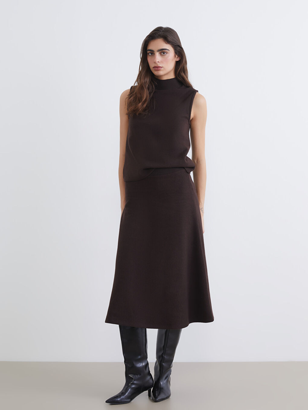 Kahverengi Yarım Balıkçı Yaka Fitilli Kadın Triko Süveter-1