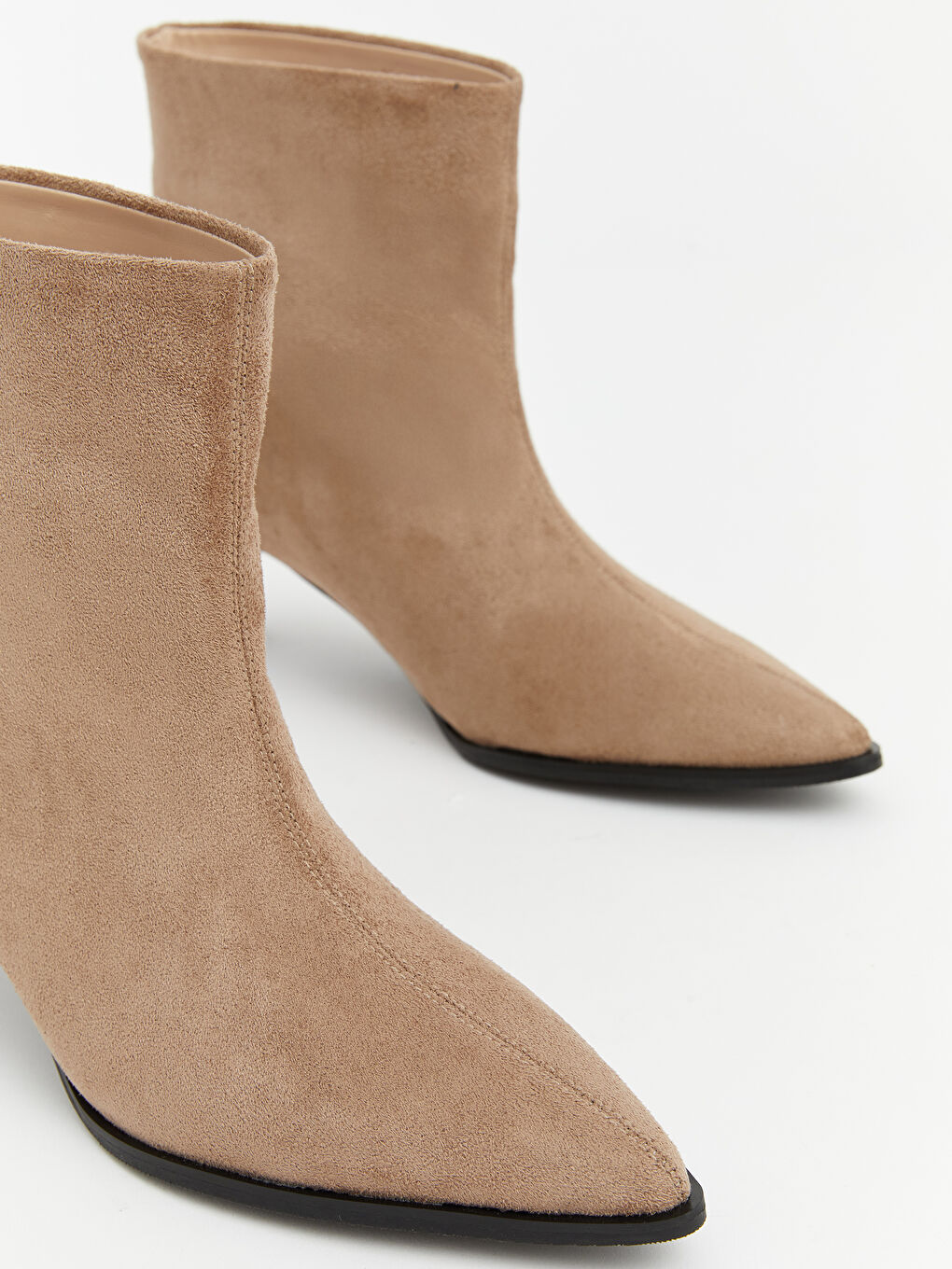 Bej Süet Görünümlü Kadın Topuklu Bot-2