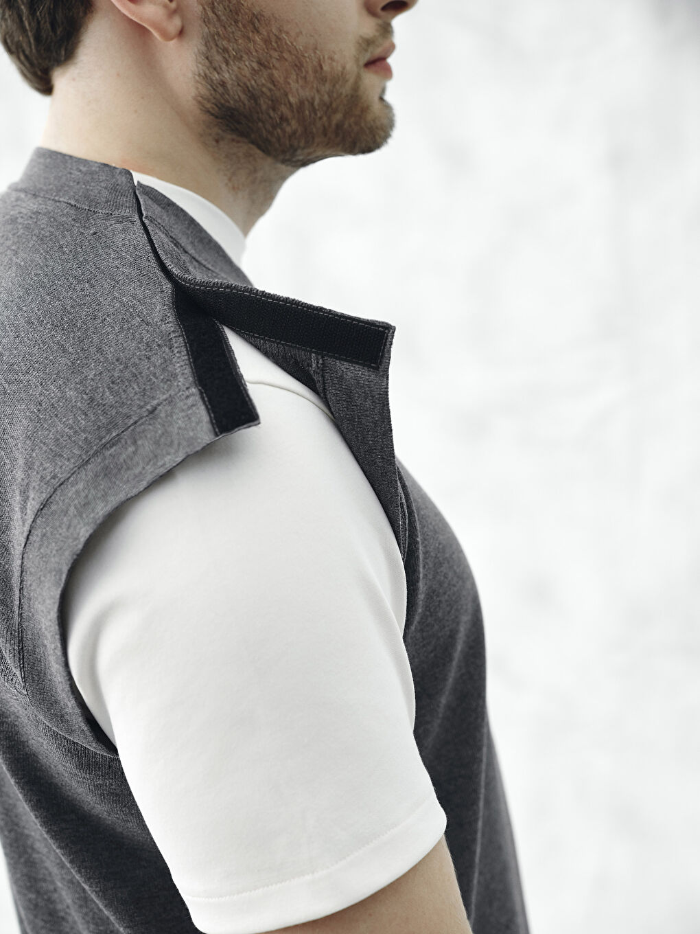 Gri Kolay Giyilebilir Omuzdan Cırt Cırtlı Erkek Süveter-2