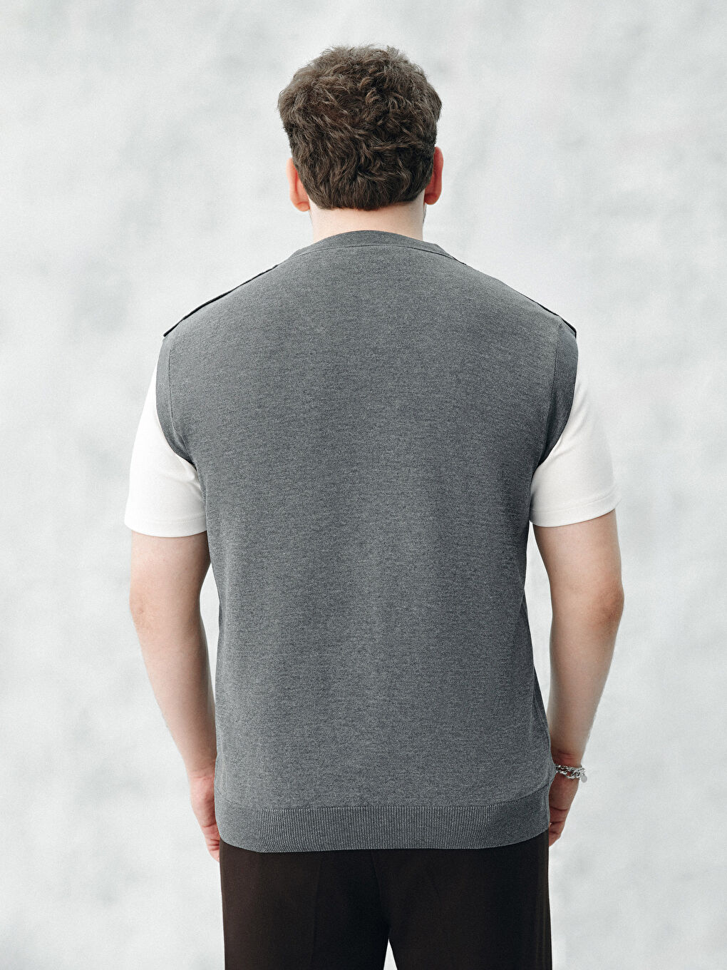 Gri Kolay Giyilebilir Omuzdan Cırt Cırtlı Erkek Süveter-3