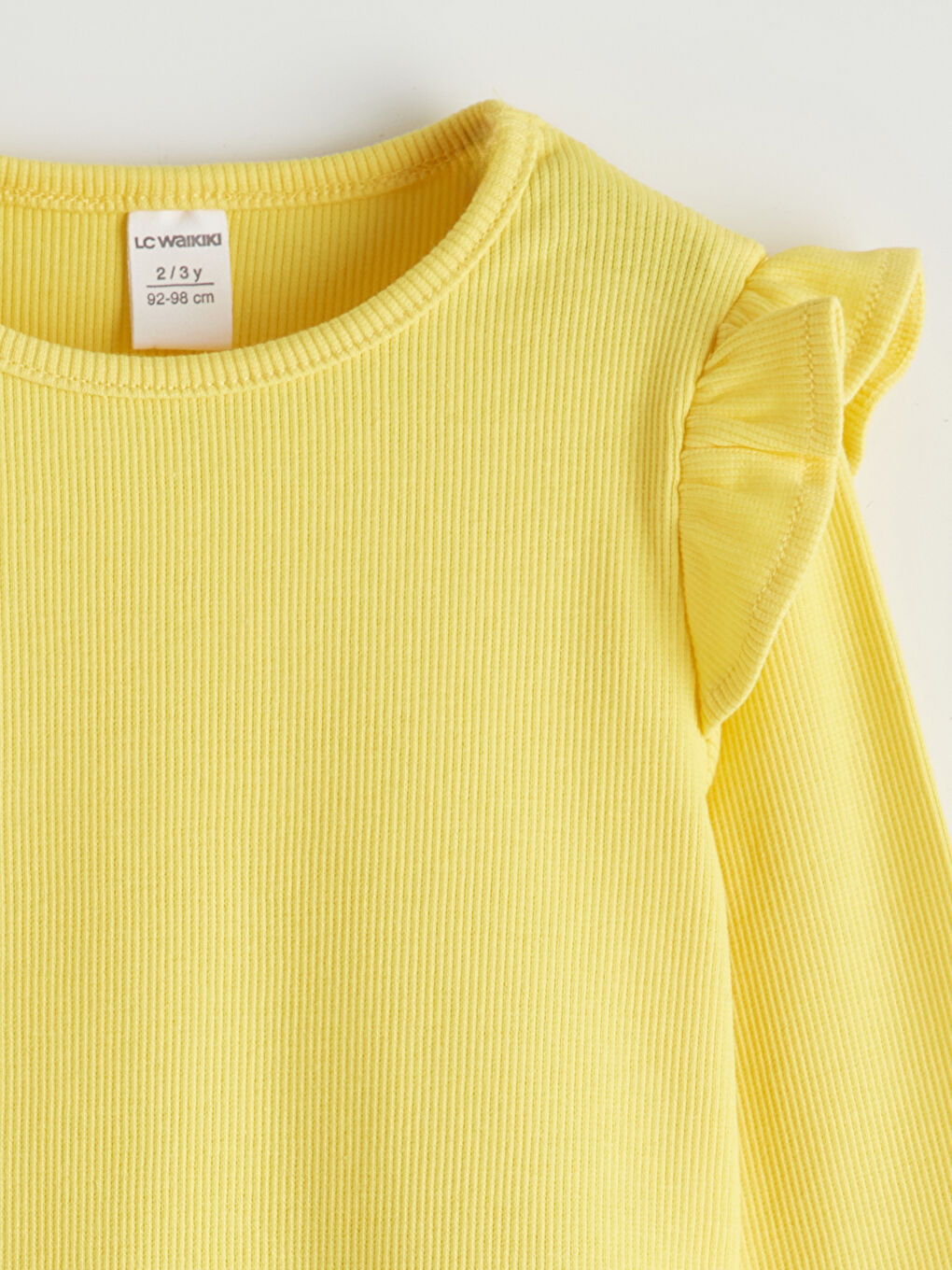 Sarı Bisiklet Yaka Fırfırlı Kız Çocuk Tişört-1