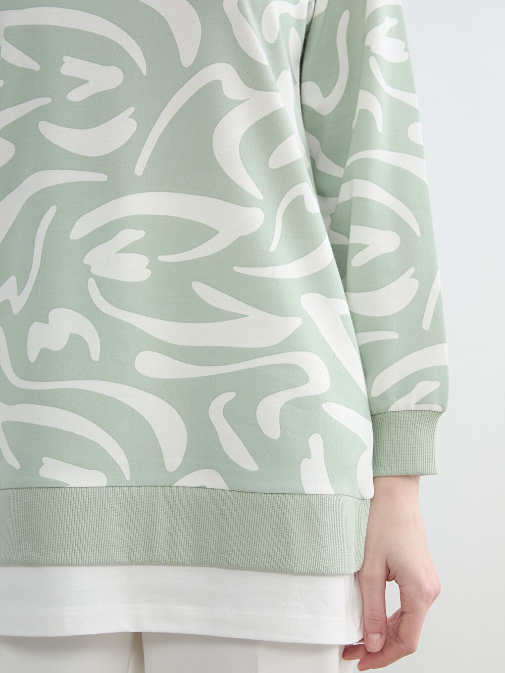 Yeşil Bisiklet Yaka Desenli Kadın Sweatshirt Tunik-3