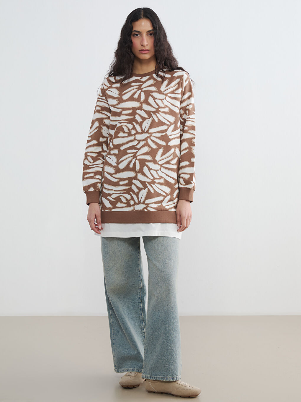 Kahverengi Bisiklet Yaka Desenli Kadın Sweatshirt Tunik-1