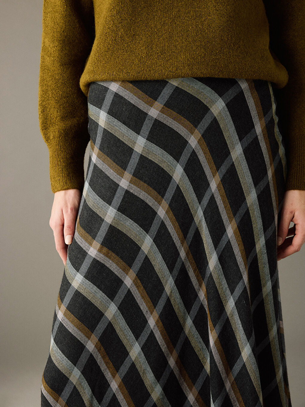 Kahverengi Beli Fermuarlı Fırfırlı Ekose Etek-2