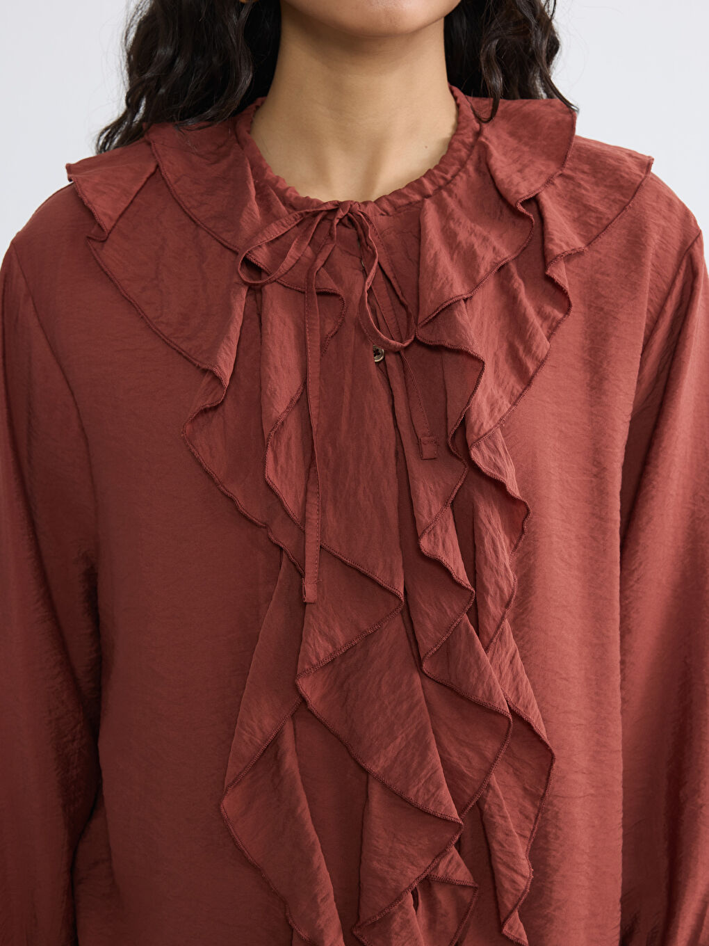 Kırmızı Bağlamalı Yaka Fırfırlı Oversize Bluz-2