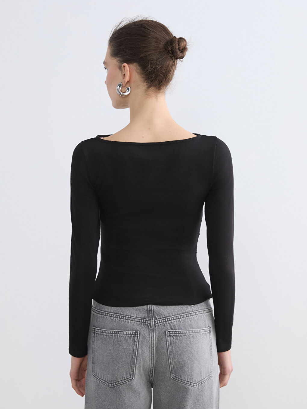 Siyah Kayık Yaka Büzgülü Body	-3