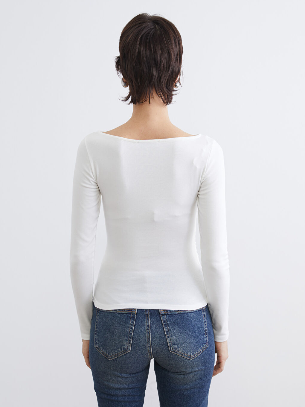 Ekru Kayık Yaka Büzgülü Body	-3