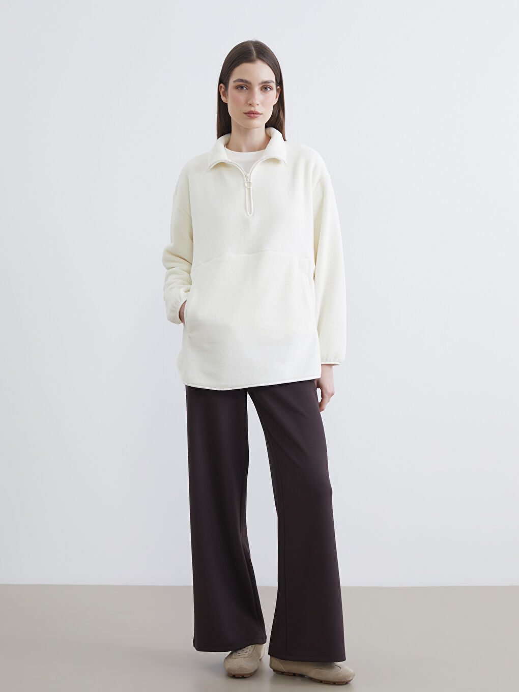 Ekru Dik Yaka Oversize Kadın Polar Sweatshirt-1