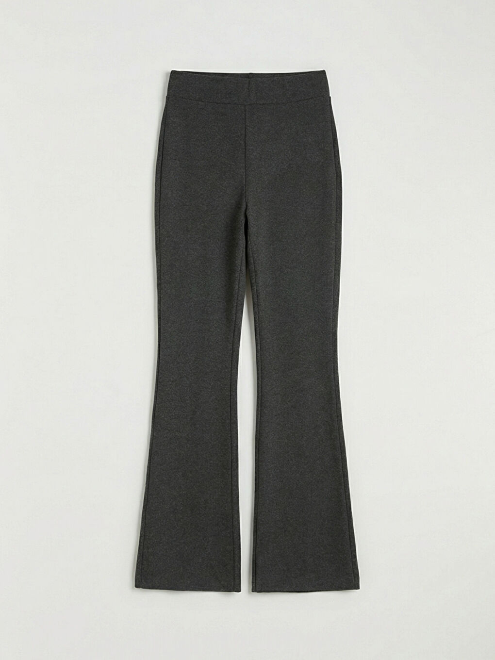 Дамски джогър с разкроен дизайн-4