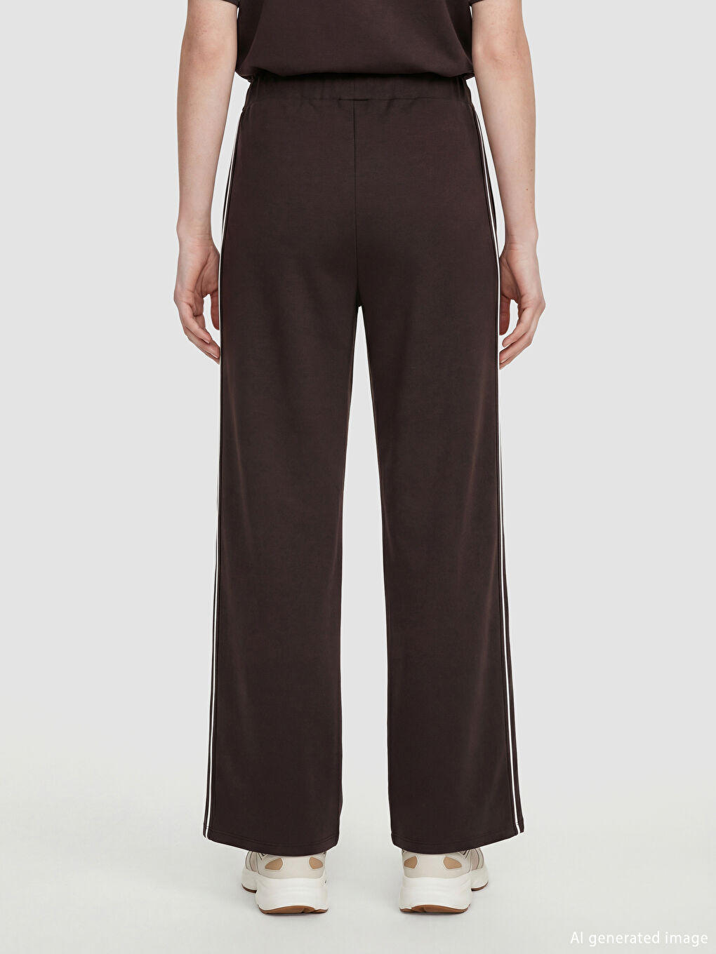 Kahverengi Beli Lastikli Soft Touch Kadın Eşofman Altı-2