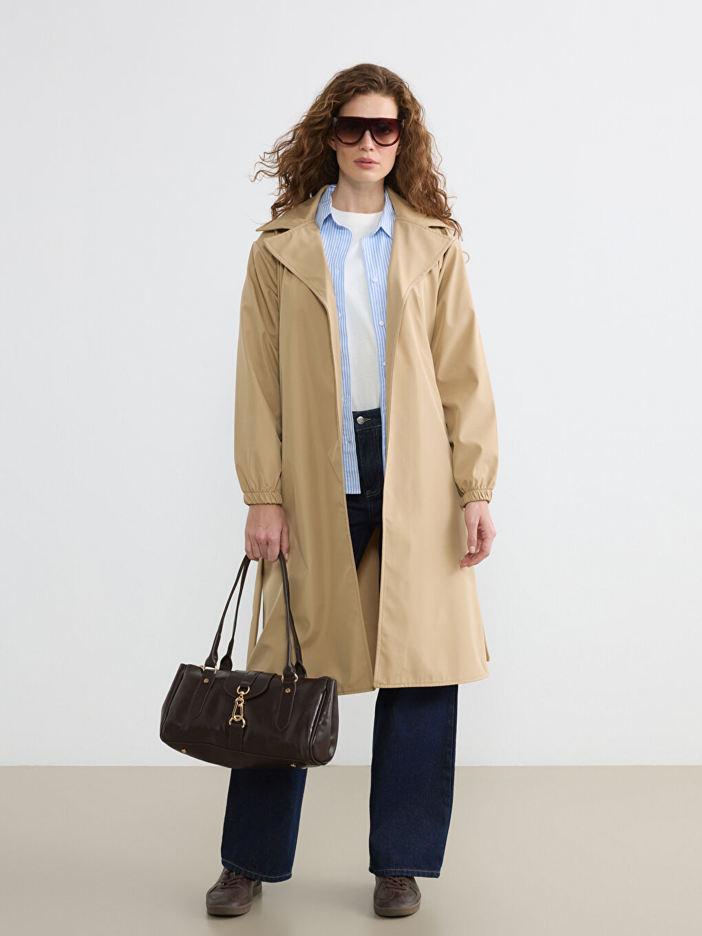 Bej Kruvaze Yaka Oversize Kadın Trençkot-1