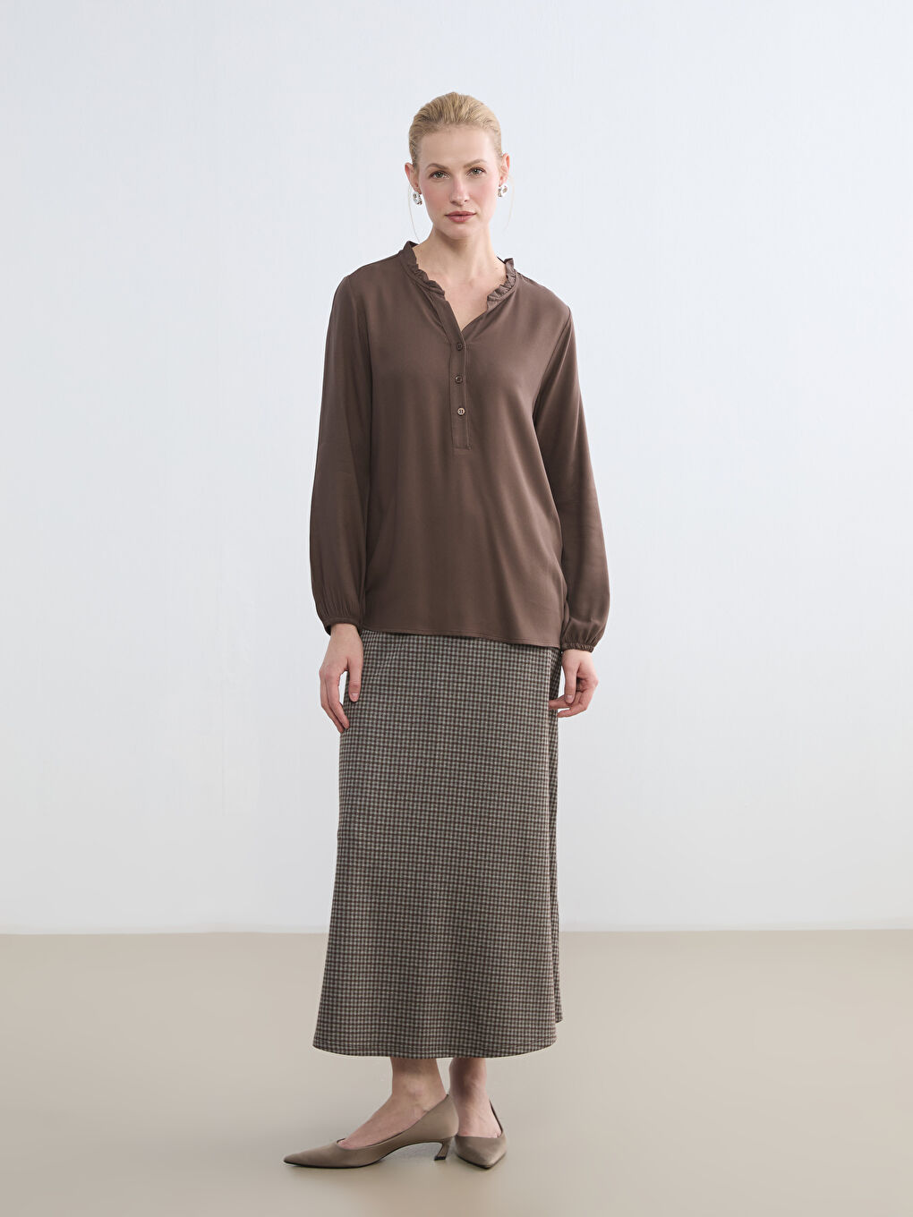 Bluza sa naboranim okovratnikom-1