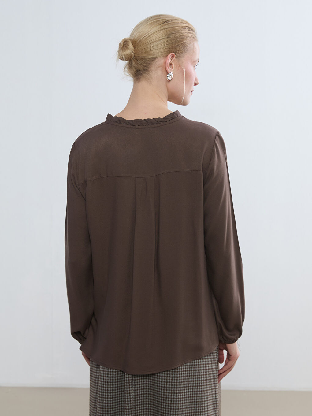 Bluza sa naboranim okovratnikom-3