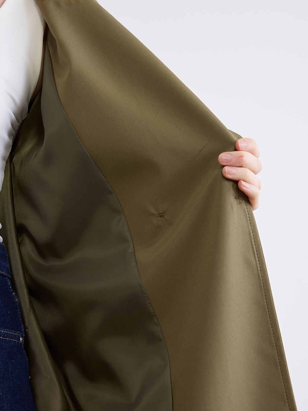 Haki Kruvaze Yaka Kuşaklı Oversize Kadın Trençkot-3