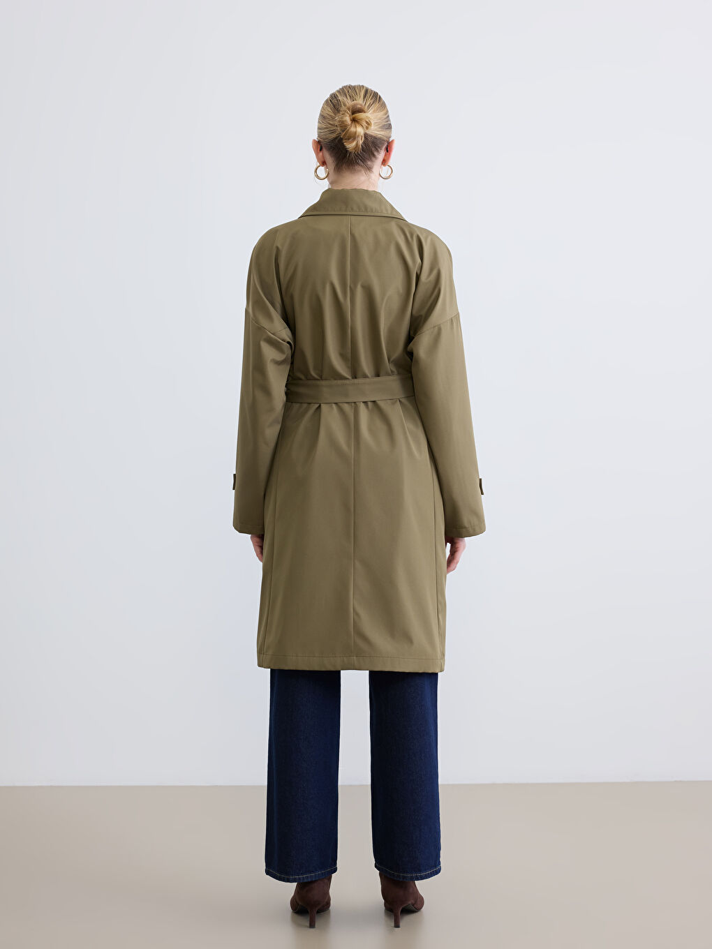 Haki Kruvaze Yaka Kuşaklı Oversize Kadın Trençkot-4