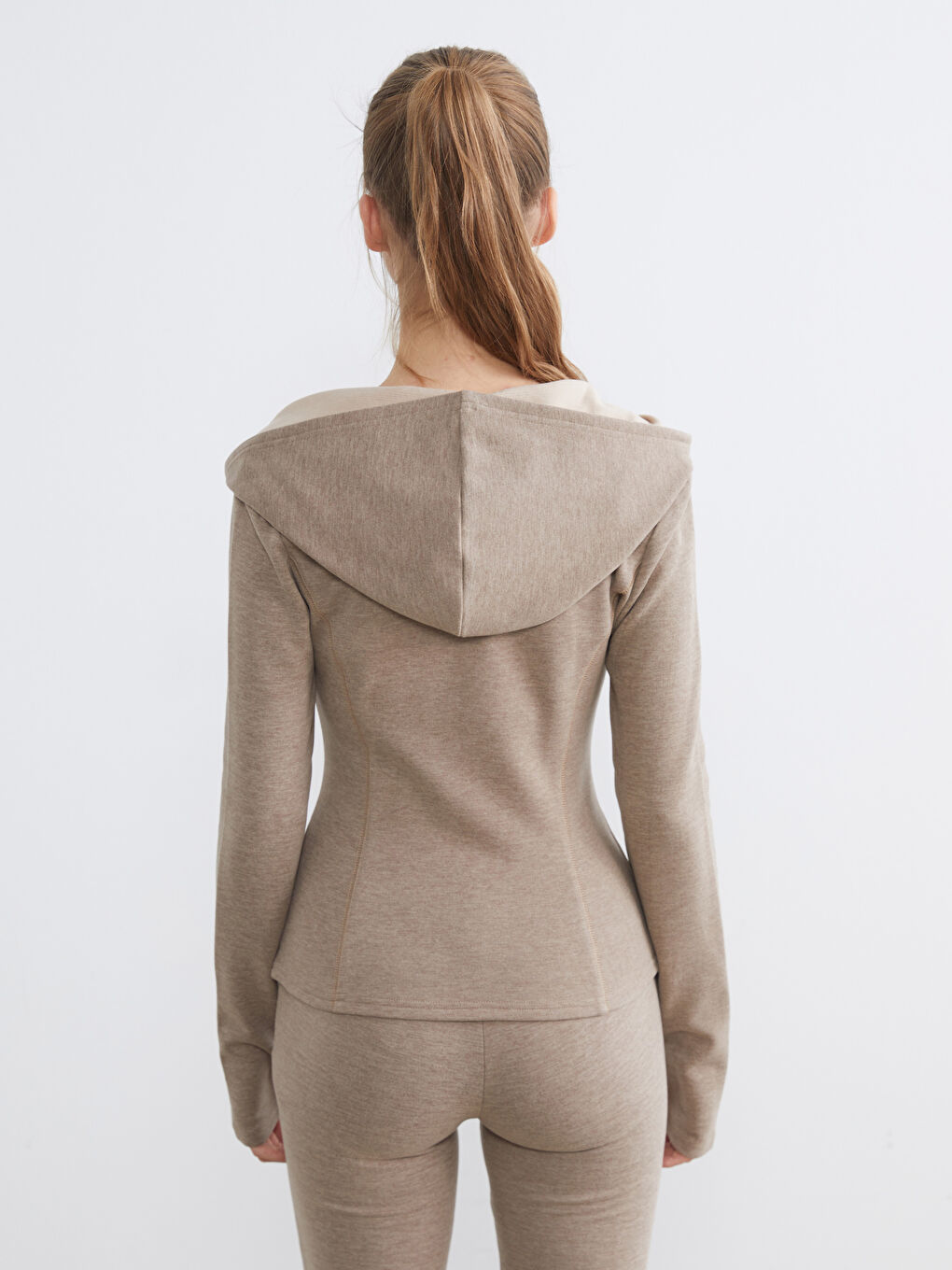 Kahverengi Parmak Geçmeli Soft Touch Kadın Fermuarlı Sweatshirt-3