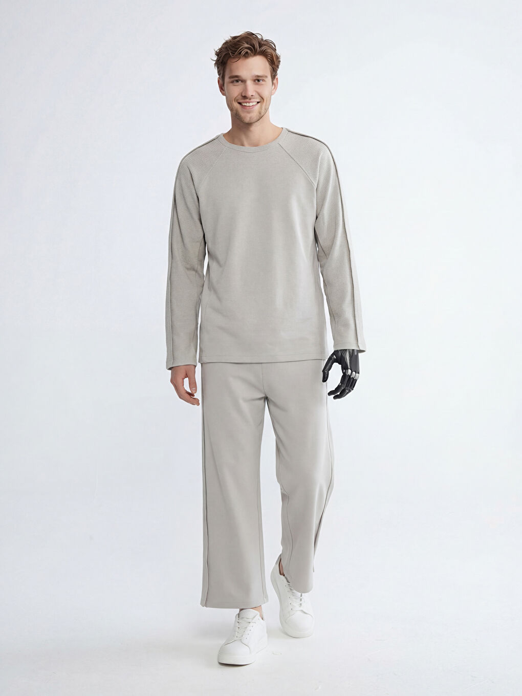 Bej Kolay Giyilebilir Yanlardan Cırt Bantlı Erkek Sweatshirt-1