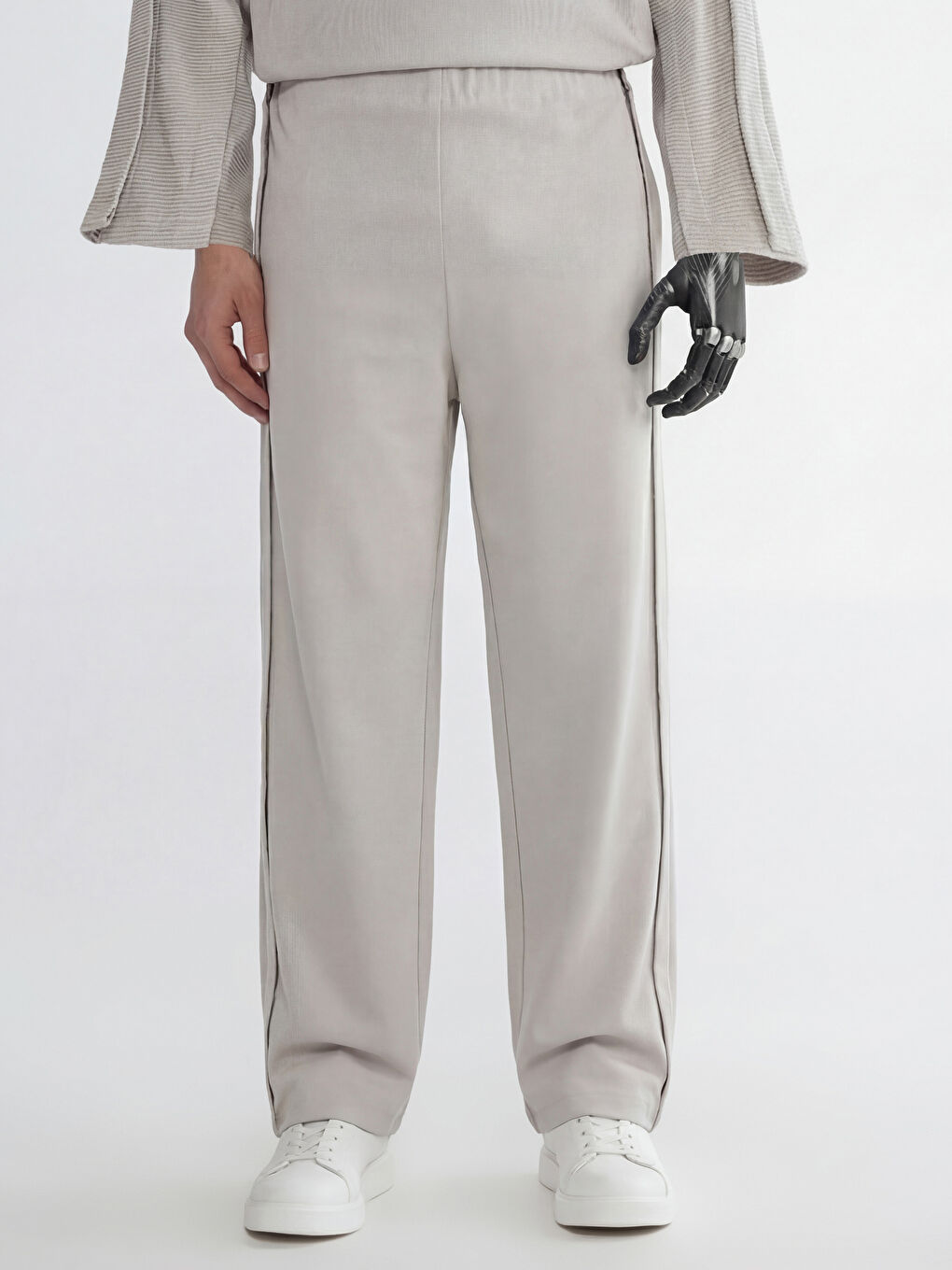 Bej Kolay Giyilebilir Boydan Cırt Bantlı Erkek Eşofman Altı-1