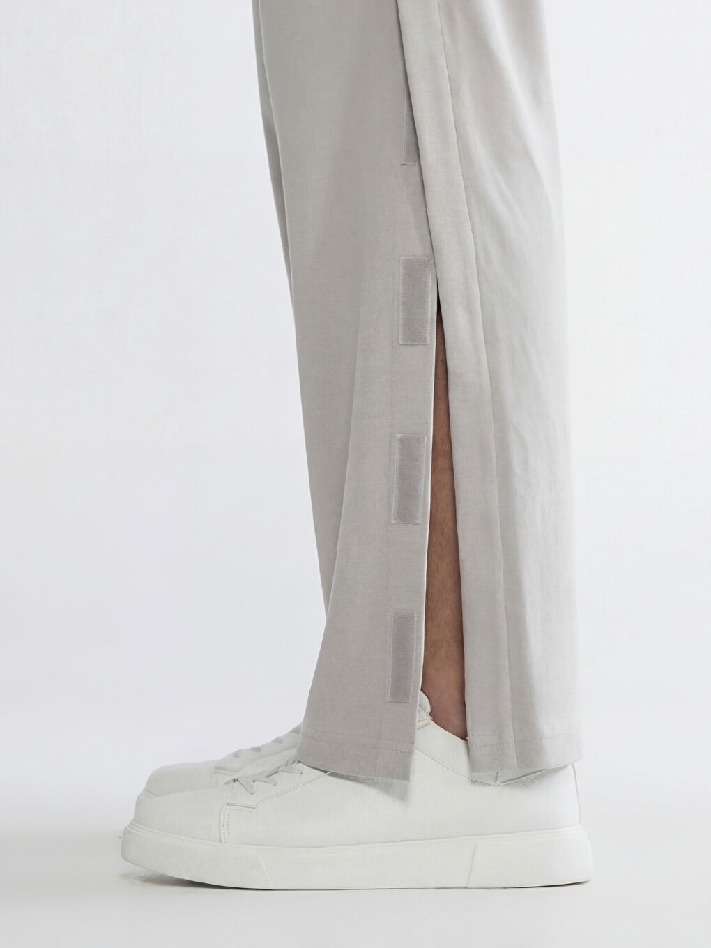 Bej Kolay Giyilebilir Boydan Cırt Bantlı Erkek Eşofman Altı-2