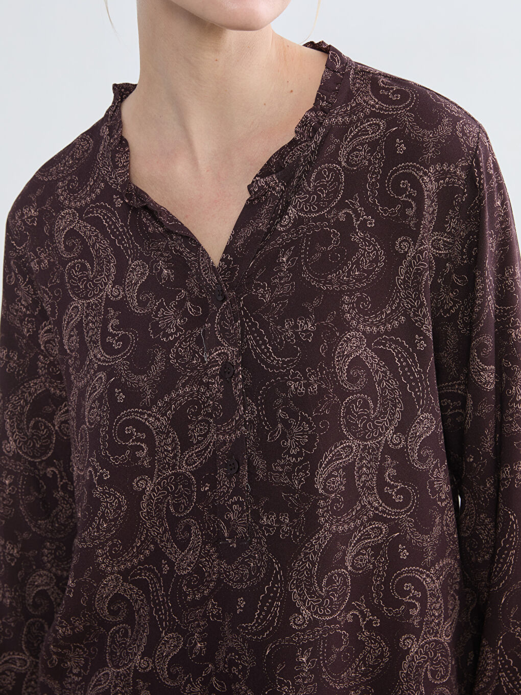 Bordo Kaçık Yaka Desenli Bluz-2