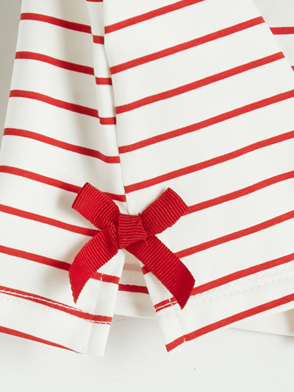 Ekru Çizgili Kız Bebek Şortlu Takım-5