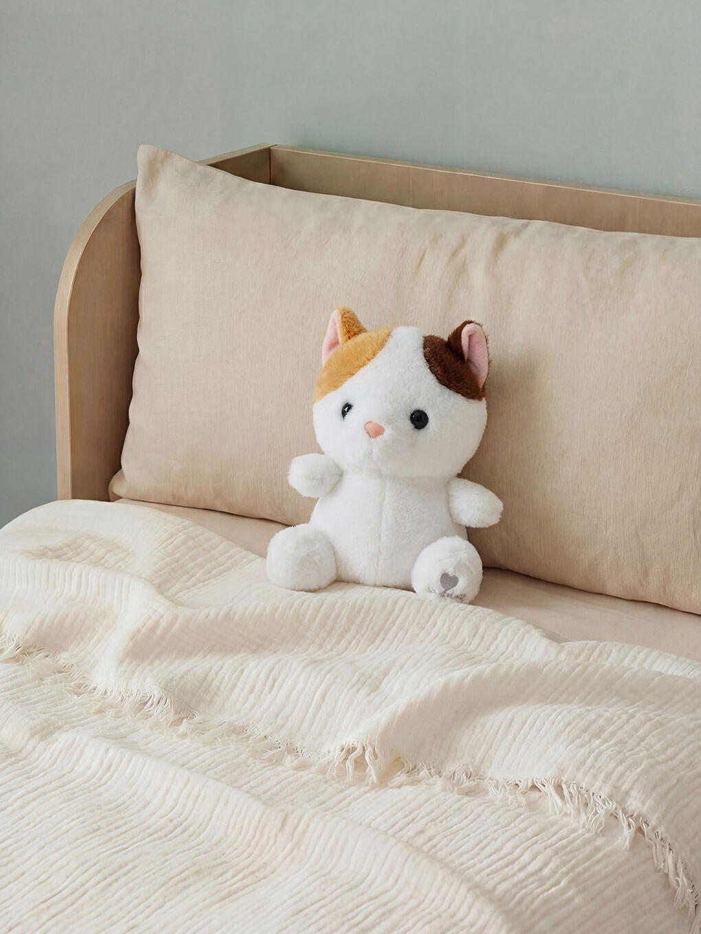 Karışık  Kedi Figürlü Pelüş Bebek Kırlent