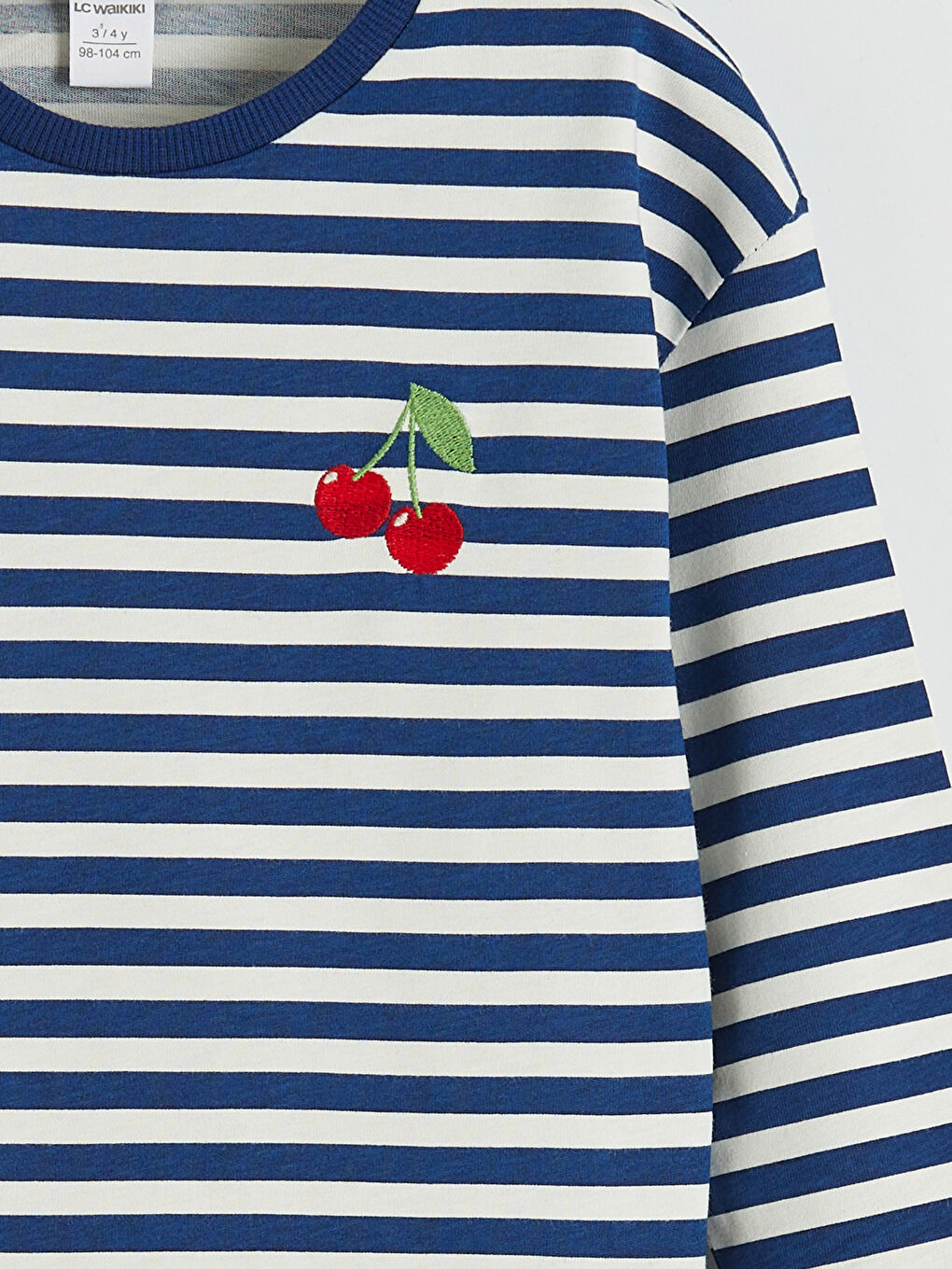 Lacivert Bisiklet Yaka Kiraz Nakışlı Kız Çocuk Tişört-2