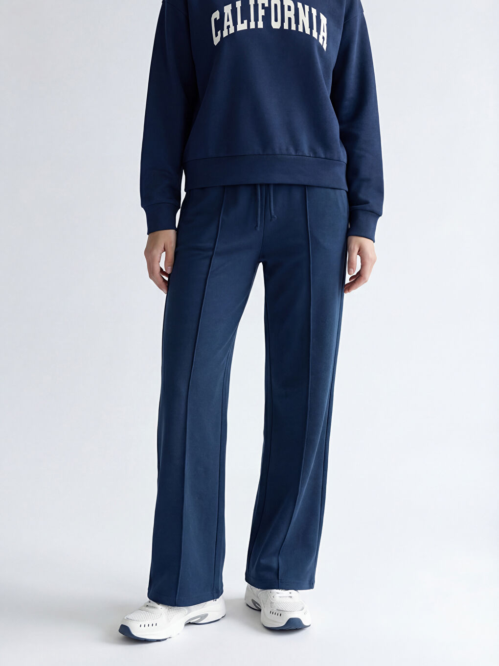 پانتۆڵی غارغارێنی نرمی بۆ ژنان بە کەمەری لاستیکی-1